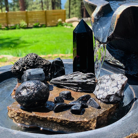 16-delni komplet svežnja Dark Energy Guardian Stones 👉 40 % popusta