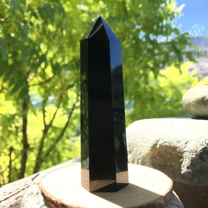 Spirit of Stillness – Obsidian & Agate Cat Totem Set